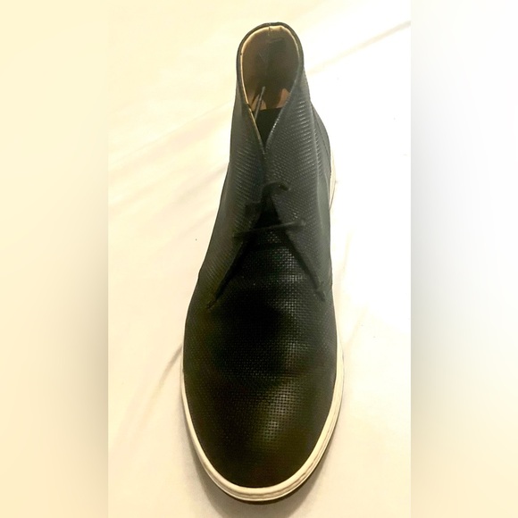 Giorgio Armani Black Pebbled Leather Ankle Boots. Worn once. 8 1/2. - Picture 3 of 11